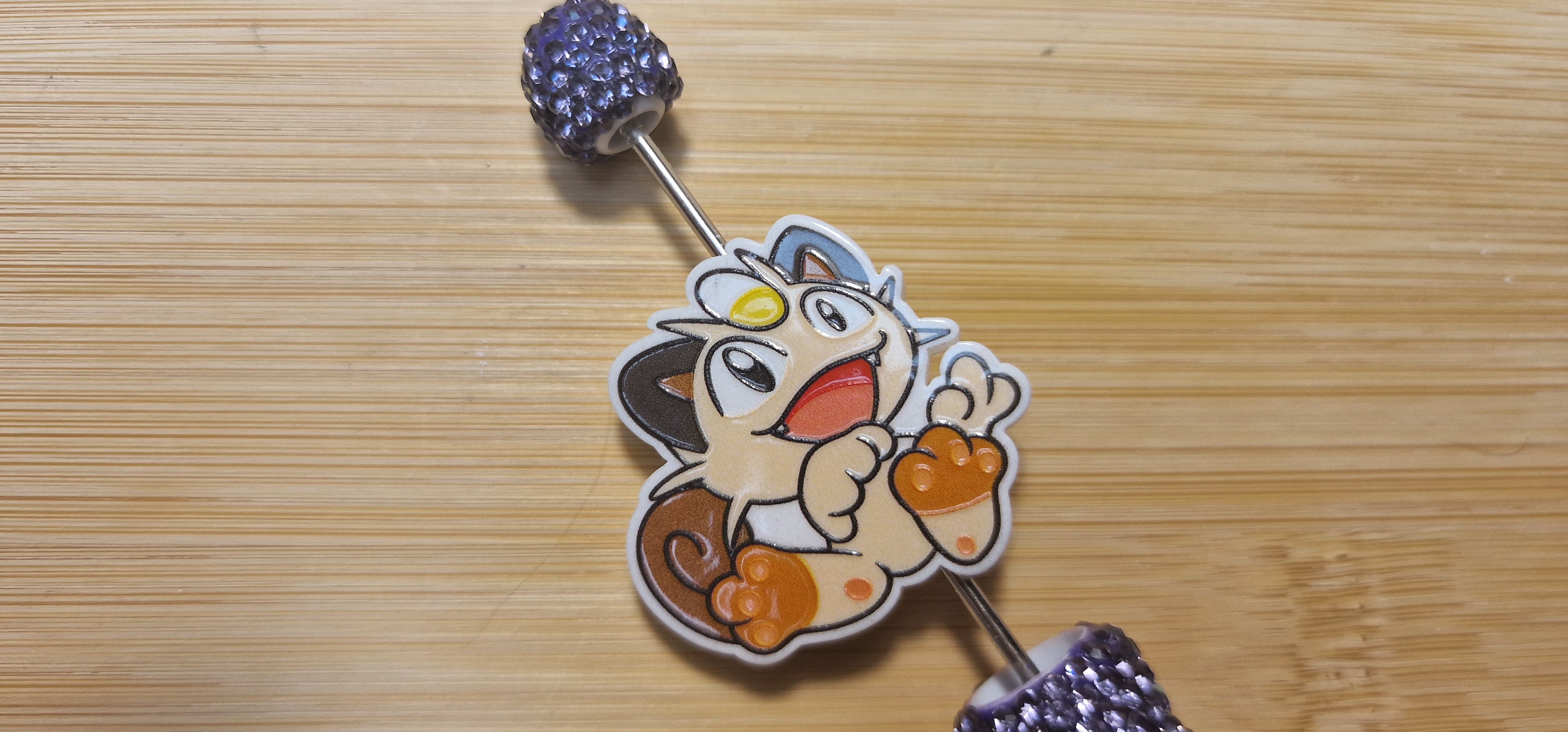 Acrílico Meowth.