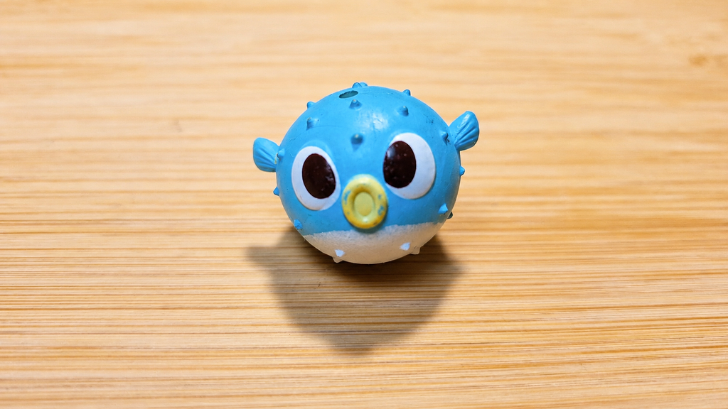 Pez globo azul.