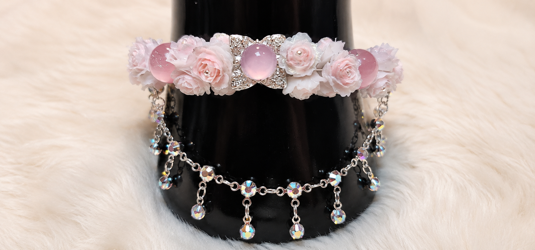 Pulsera de flores rosa claro
