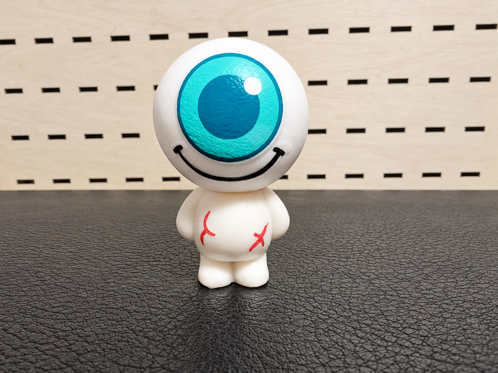 Figura ojo monstruoso