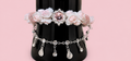 Pulsera de flores con círculo rosa